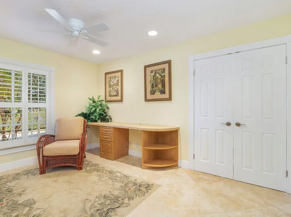 109 Lighthouse Drive, Jupiter Inlet Colony, FL 33469