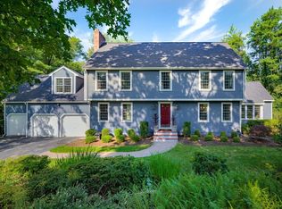 3 Dartmouth Dr, Framingham, MA 01701