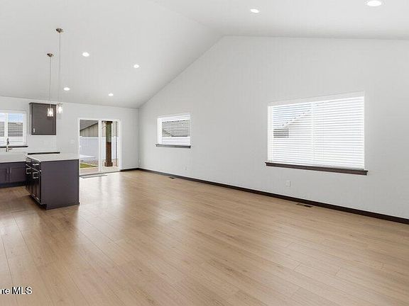 4th image of 12838 N Farley Way