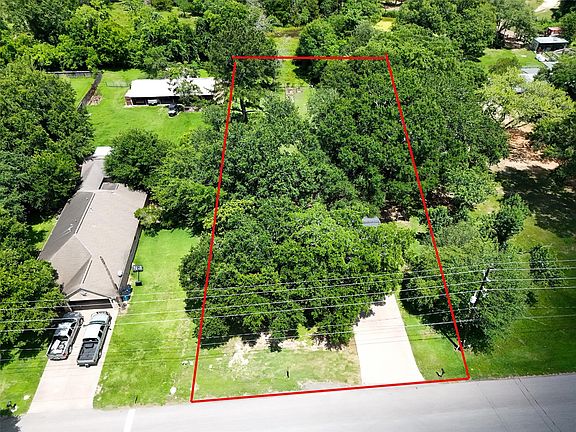 2nd image of 504 Walnut St