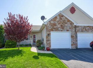 1843 Deerfield Dr, Dover, PA 17315
