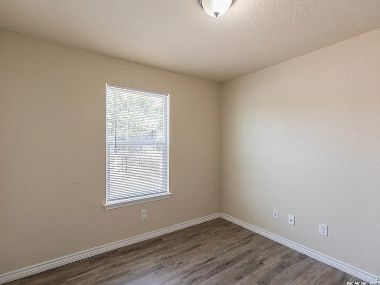 8111 Landing Ave #1101 — Photo 8