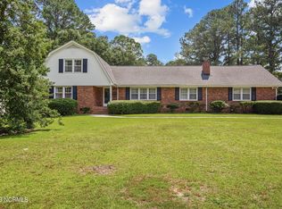 119 Oxford Rd, Greenville, NC 27858