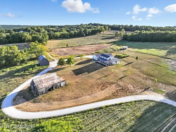 482 Buersmeyer Ln, Westphalia, MO 65085