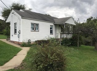 102 Vine St, Follansbee, WV 26037