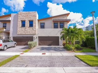 10584 NW 78th Ter, Doral, FL 33178