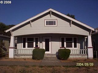 2nd image of 1446 SE Pine St