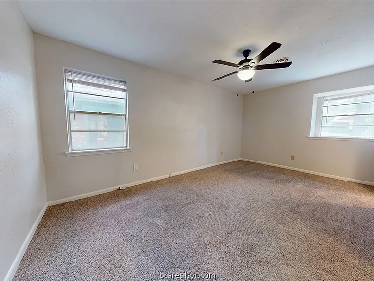 1217 Westover St — Photo 6