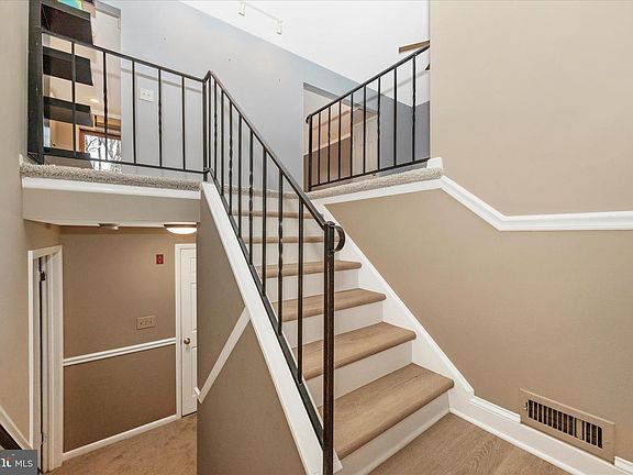 3rd image of 8602 Burnt Hickory Cir