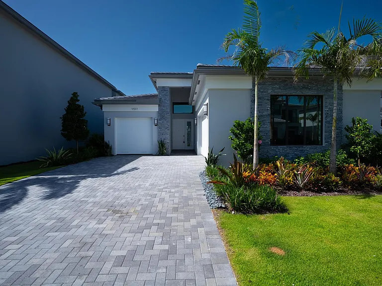 9597 Royal Palm Way — Photo 50