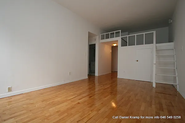 Rented by City Connections Realty | media 3