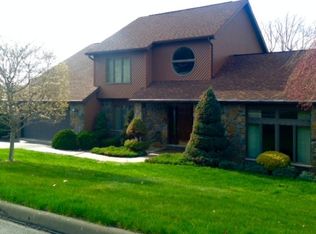 30 Fairfield Dr, Wilkes Barre, PA 18702