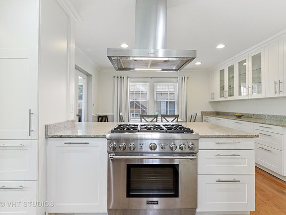 4th image of 6886 N Tonty Ave