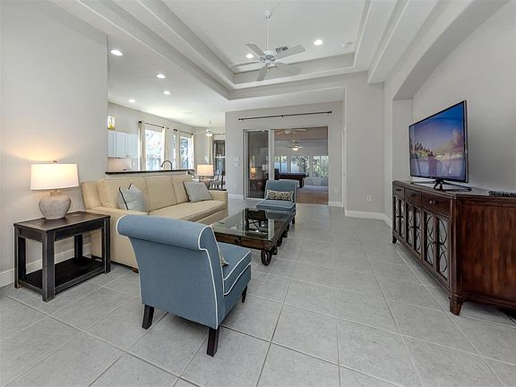3rd image of 111 Wayforest Dr