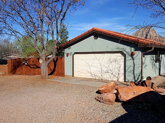 Spacious 2 car garage