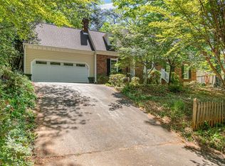 302 Tower Ln, Greensboro, NC 27410