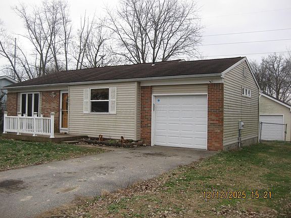 2nd image of 8873 Canoe Dr