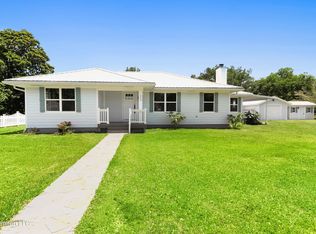 423 Ballentine St, Bay Saint Louis, MS 39520