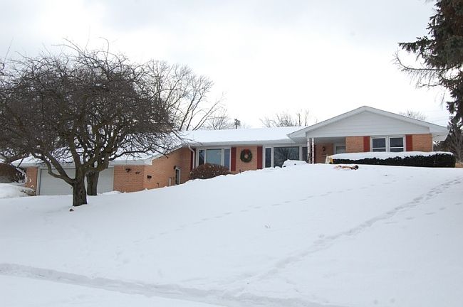 1st image of 427 Westminster Dr