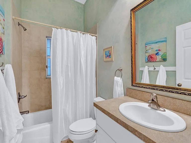 2225 Seaside St — Photo 22