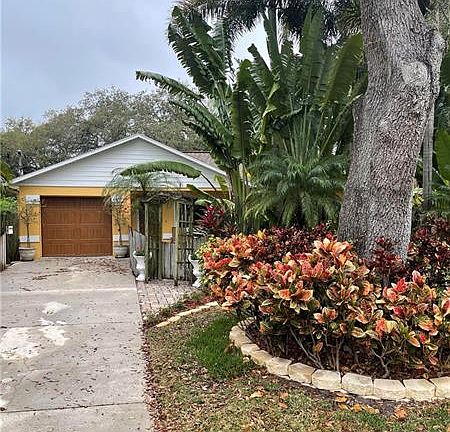 2nd image of 2952 W Ellis Dr