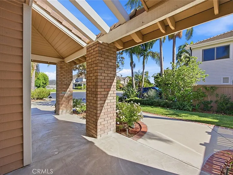 733 Avenida Azor — Photo 43
