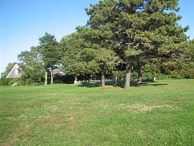 2nd image of 8 Stonewall Way