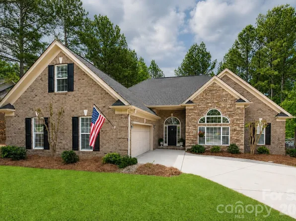147 Honeysuckle Creek Loop, Mooresville, NC 28117