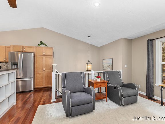 5th image of 2461 Orchard Valley Dr