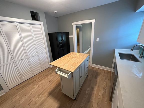 4th image of 5604 N Karlov Ave Floor 2