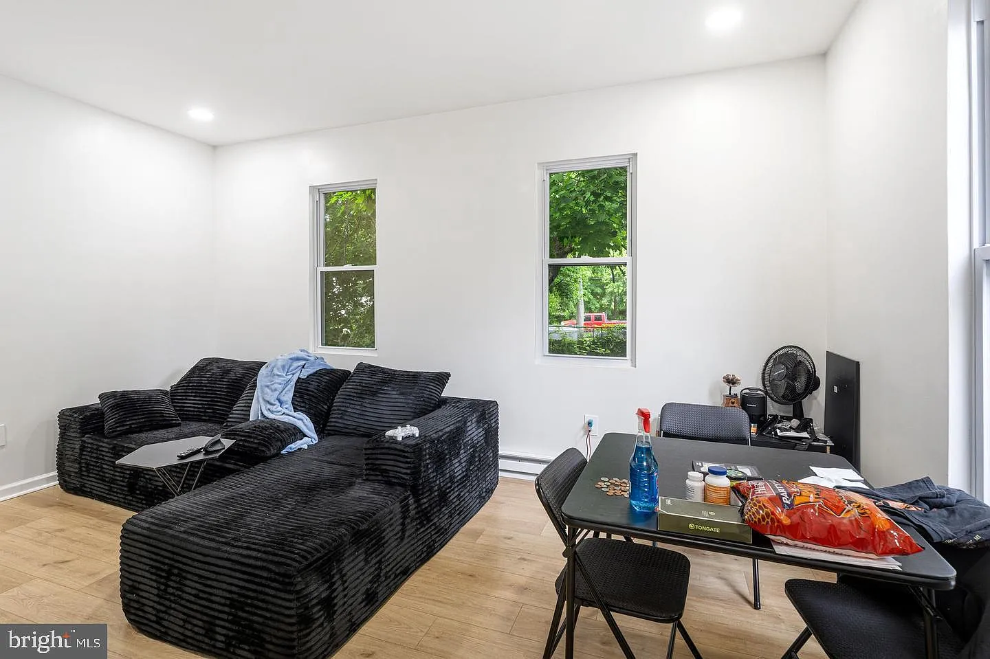 2 bed, 1200 sqft, $1,500 — Photo 2