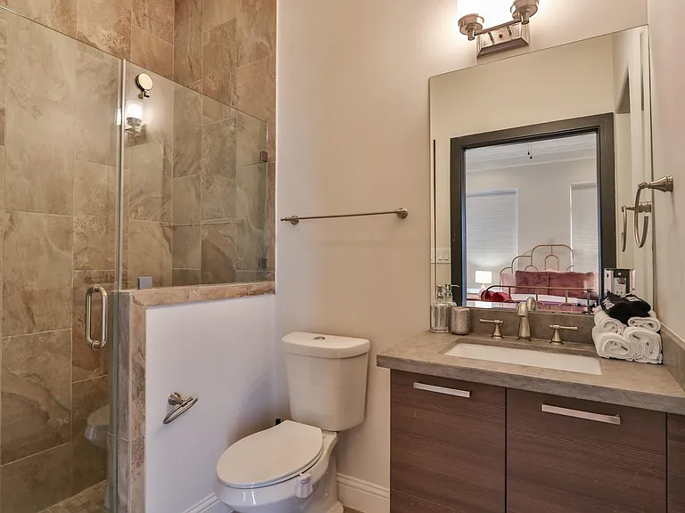 4114 Driscoll St — Photo 38
