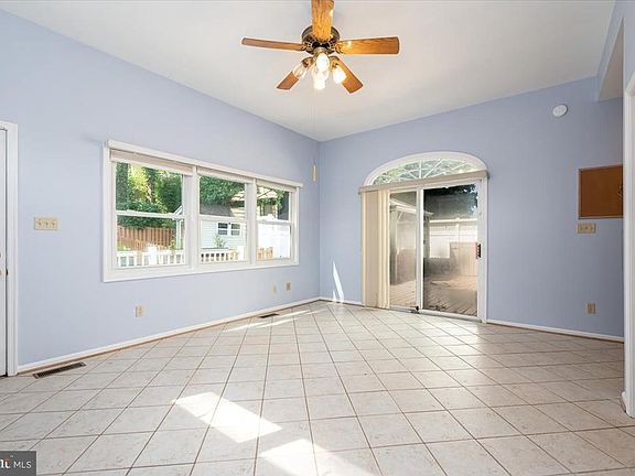 4th image of 3504 May St