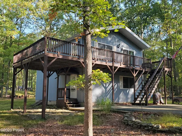 168 Deer Trail Dr, Hawley, PA 18428