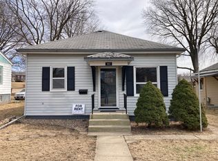 902 Walnut St, Yankton, SD 57078