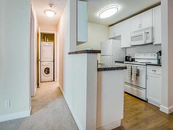 4th image of 580 Mill Creek Ln #206