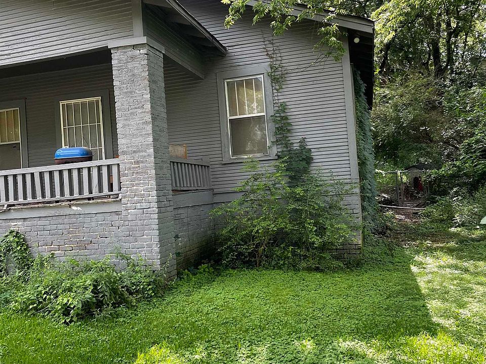 2nd image of 1003 7th St