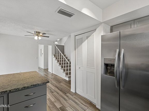 3rd image of 4619 W CONTINENTAL Drive