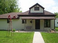 1st image of 303 E Oneill Ave