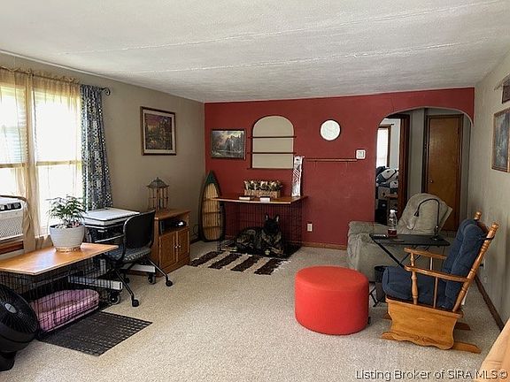 2nd image of 270 SE Roosevelt Street