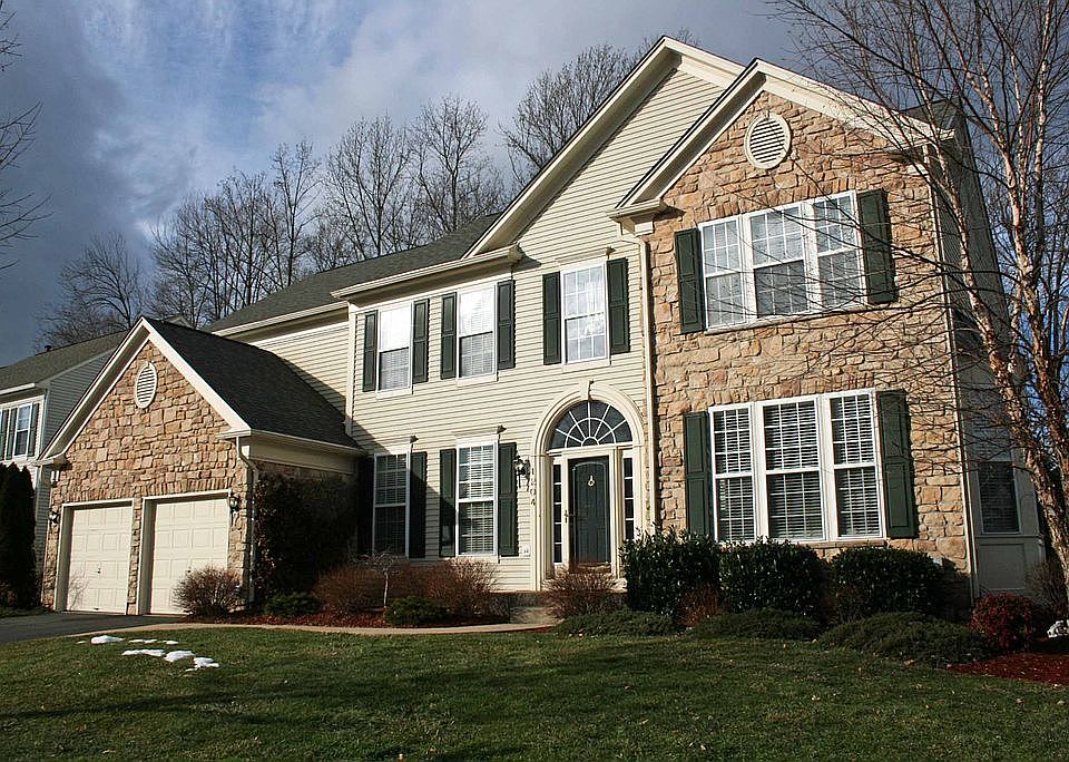 1st image of 1204 Pepperwood Springs Way