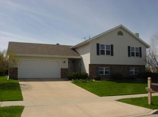 318 Wyalusing Dr, Madison, WI 53718