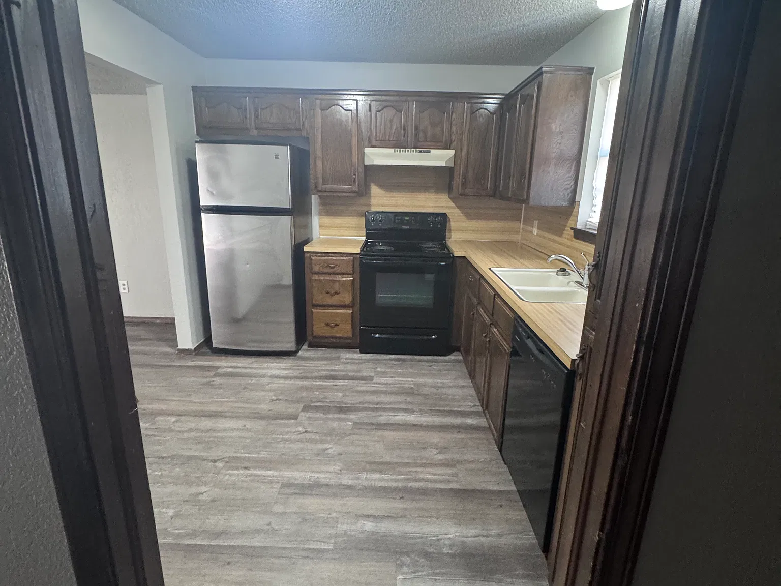2 bed, 1.5 bath, $900 — Photo 4