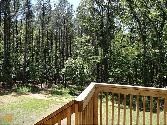 3rd image of 176 Wynnward Way