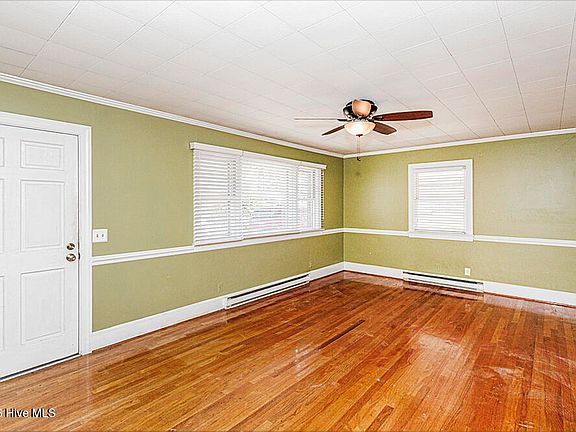 2nd image of 102 N Clarendon Drive