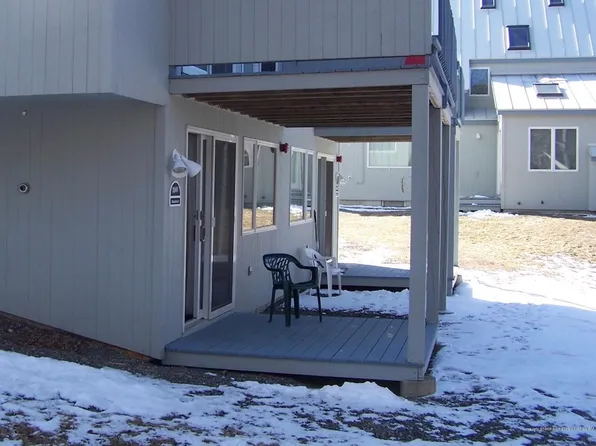 2047 Glade Ct, Carrabassett Valley, ME 04947