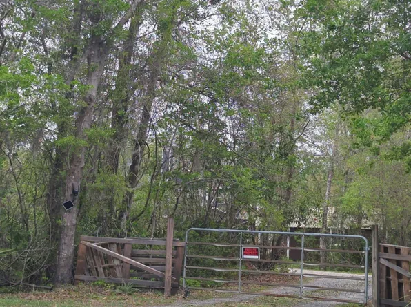 945 Greentree Rd, Kingsland, GA 31548