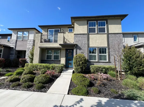 2957 Honey Opal Ave, Sacramento, CA 95833