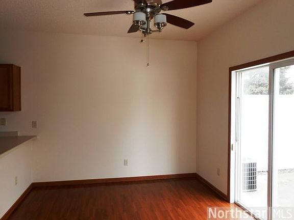 4th image of 670 Kingfisher Ln APT L
