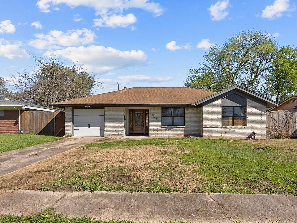 1st image of 623 Spell St